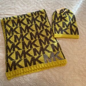 Michael kors hat and scarf set
